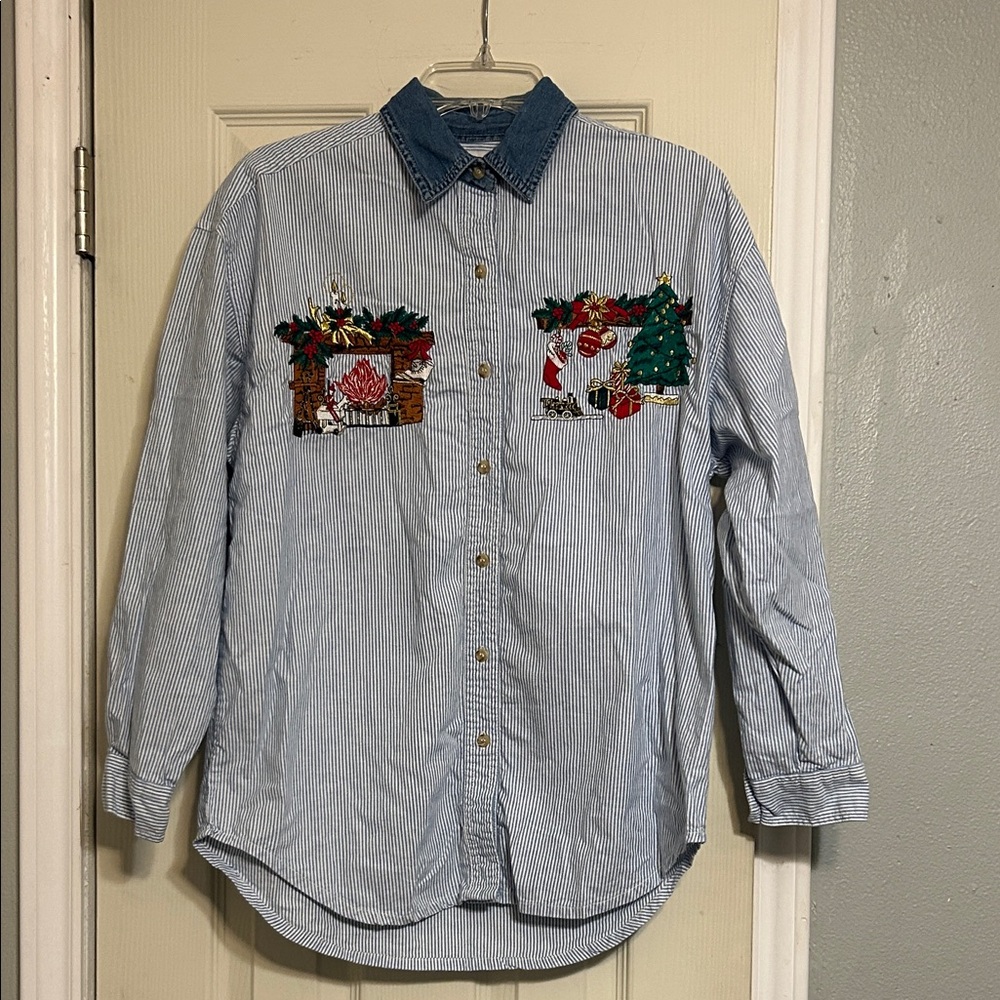 🏖️2/$30, 3/$36 Solutions blue stripe Christmas shirt
